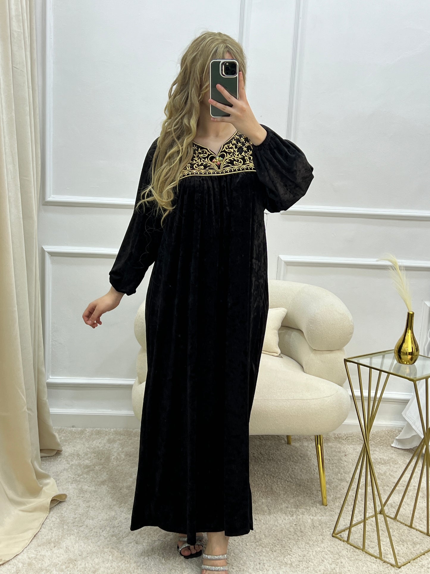 robe nahla